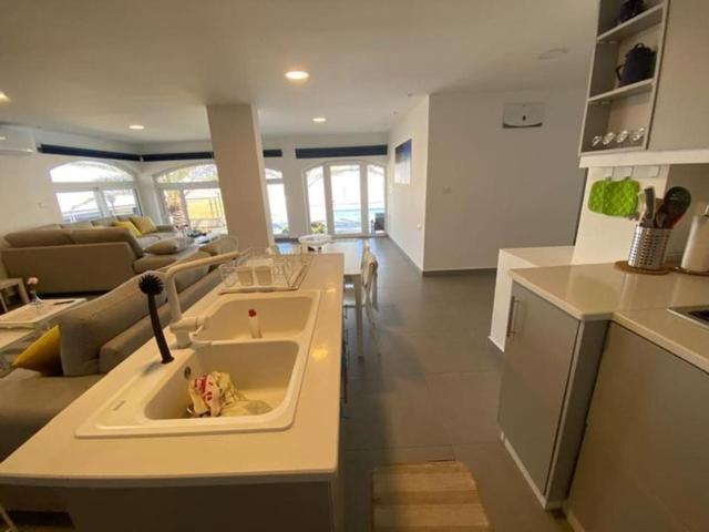 מאדאבה Golden Rays Chalet מראה חיצוני תמונה