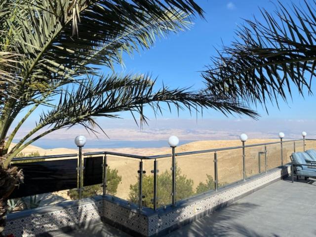 מאדאבה Golden Rays Chalet מראה חיצוני תמונה