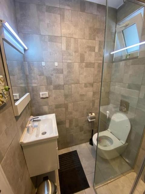 מאדאבה Golden Rays Chalet מראה חיצוני תמונה